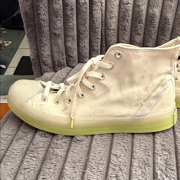 Men’s Converse Cream Glow in the Dark High-Tops with Neon Green Soles size 11.5 - Picture 9 of 15